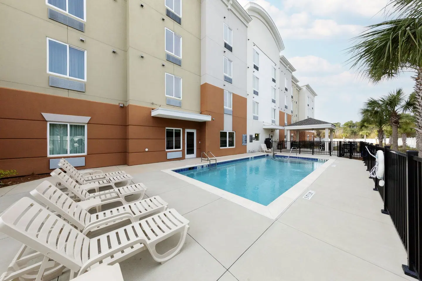 Candlewood Suites Panama City Beach Pier EXTERIOR