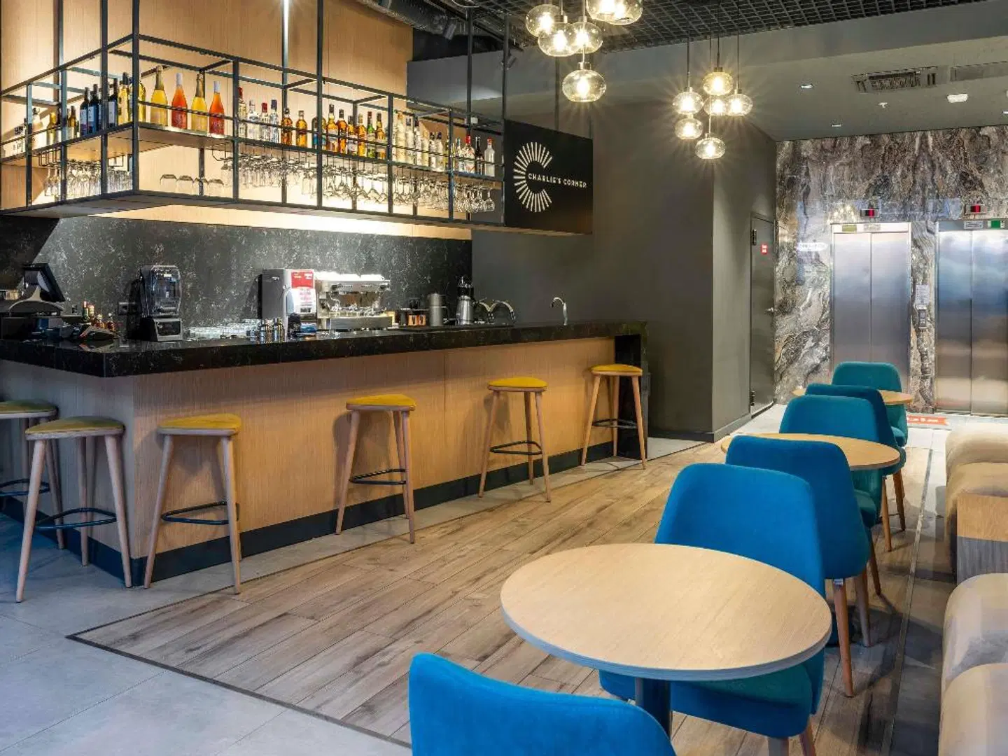 ibis Istanbul Sisli Bar