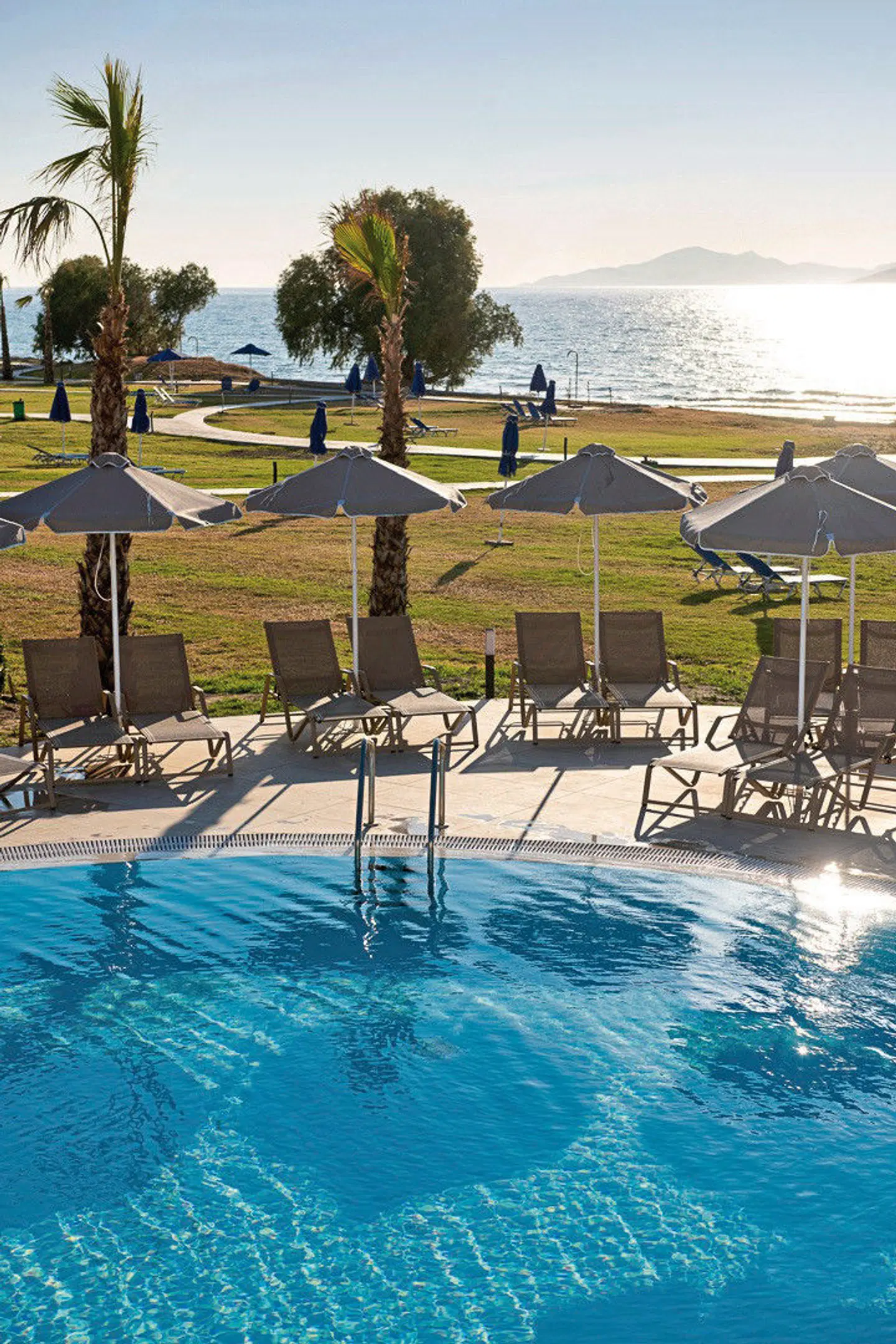Aeolos Beach Hotel OUTDOOR_POOL