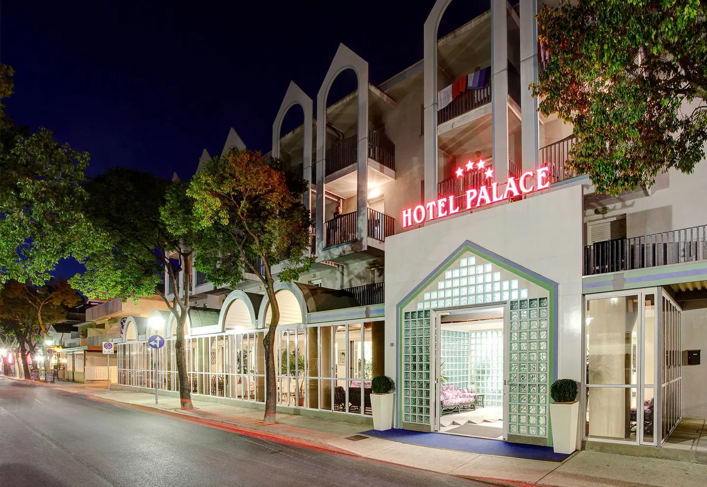 Hotel Palace EXTERIOR