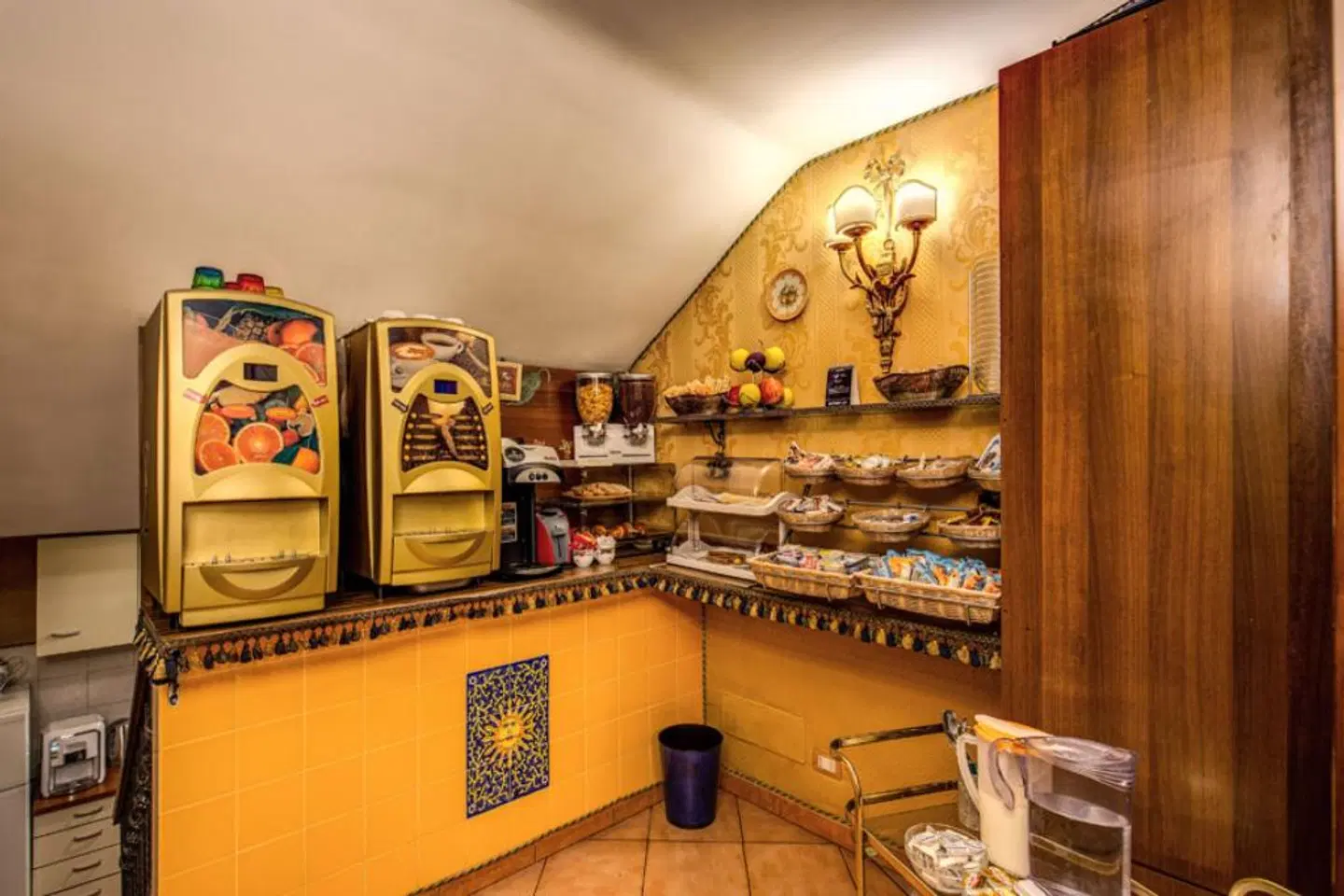 Residenza Ave Roma Restaurant