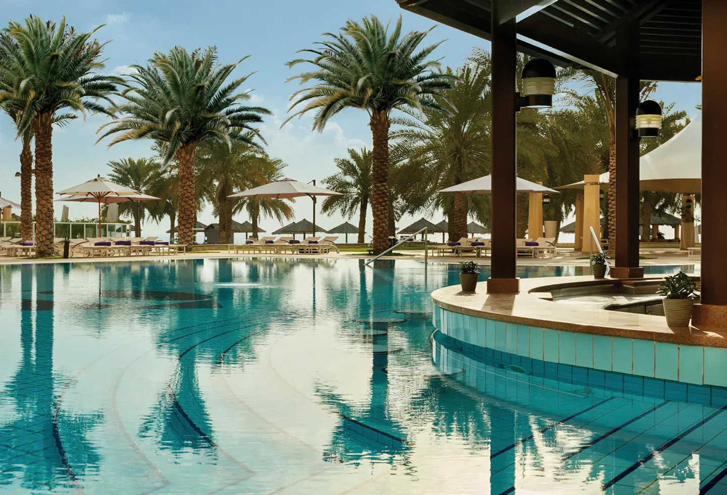 InterContinental Doha Beach & Spa OUTDOOR_POOL