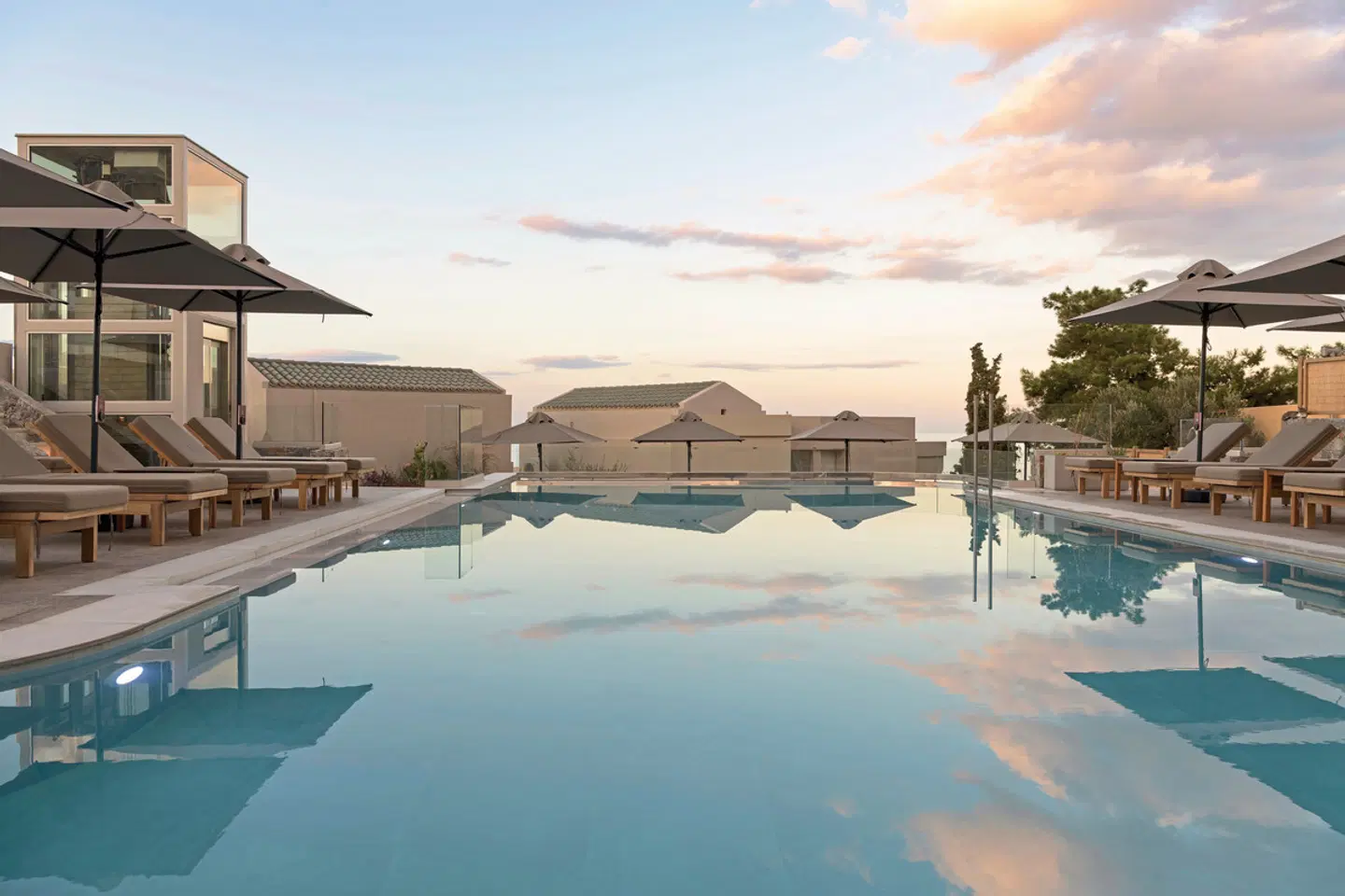 Galaxy Suites Boutique Resort OUTDOOR_POOL