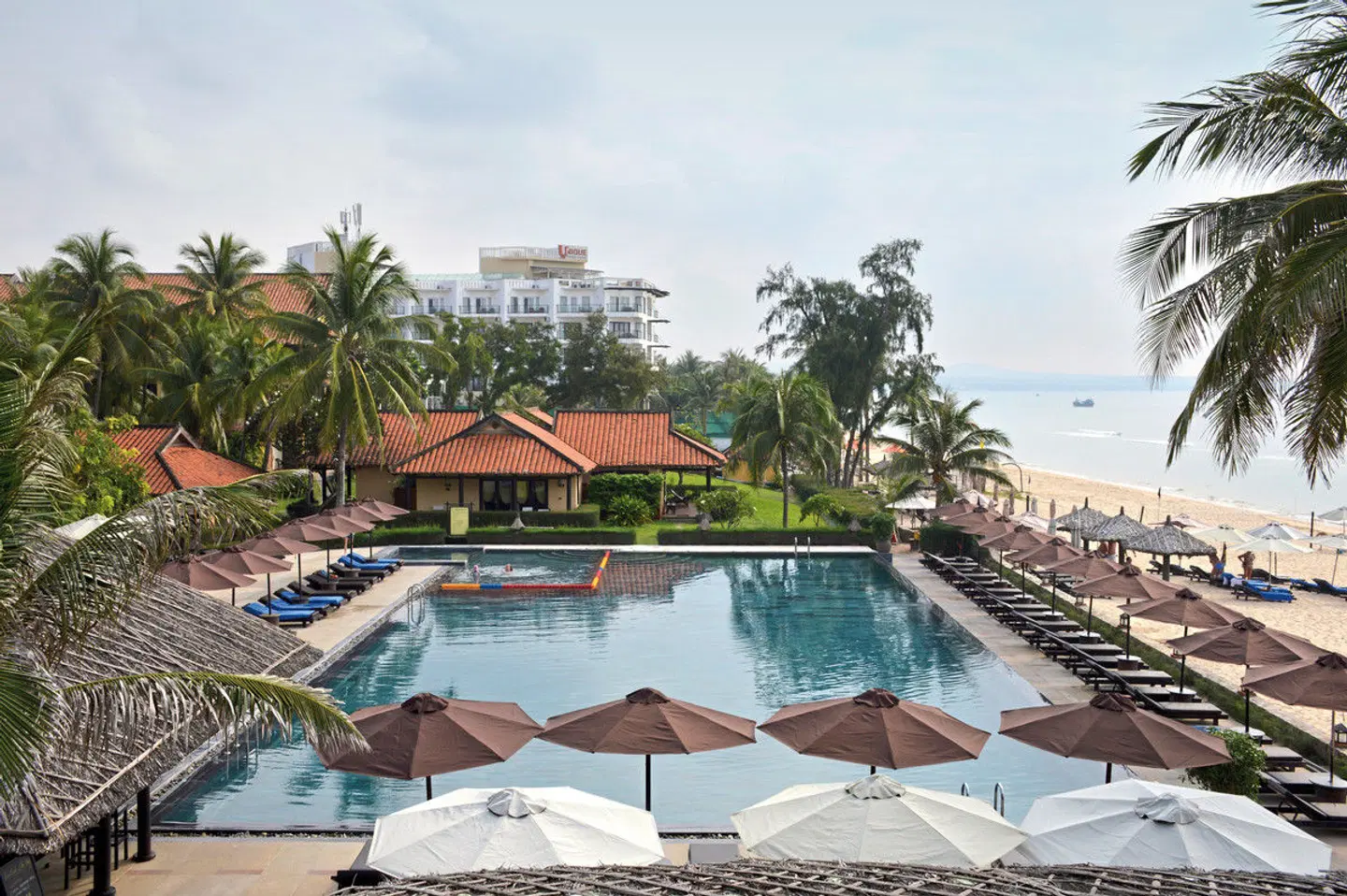 Seahorse Resort & Spa OUTDOOR_POOL