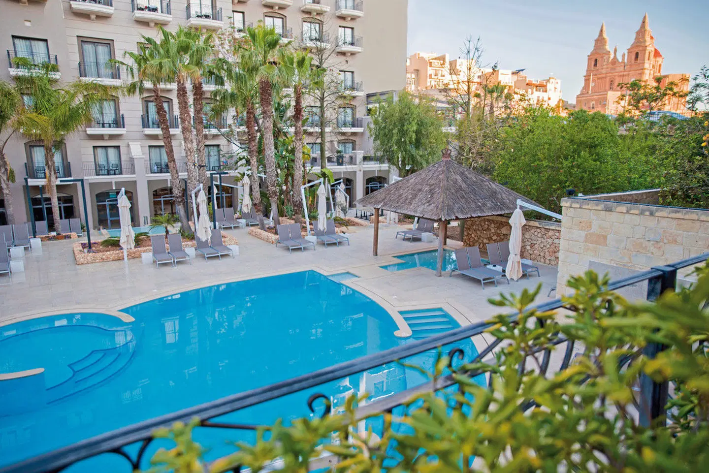 Maritim Antonine Hotel & Spa EXTERIOR