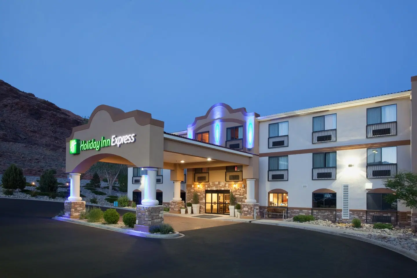 Holiday Inn Express & Suites Moab by IHG EXTERIOR