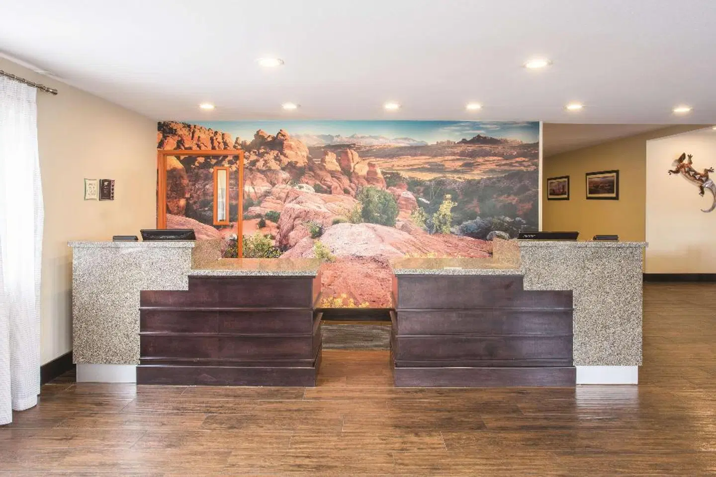 La Quinta Inn & Suites Moab HEALTH_BEAUTY