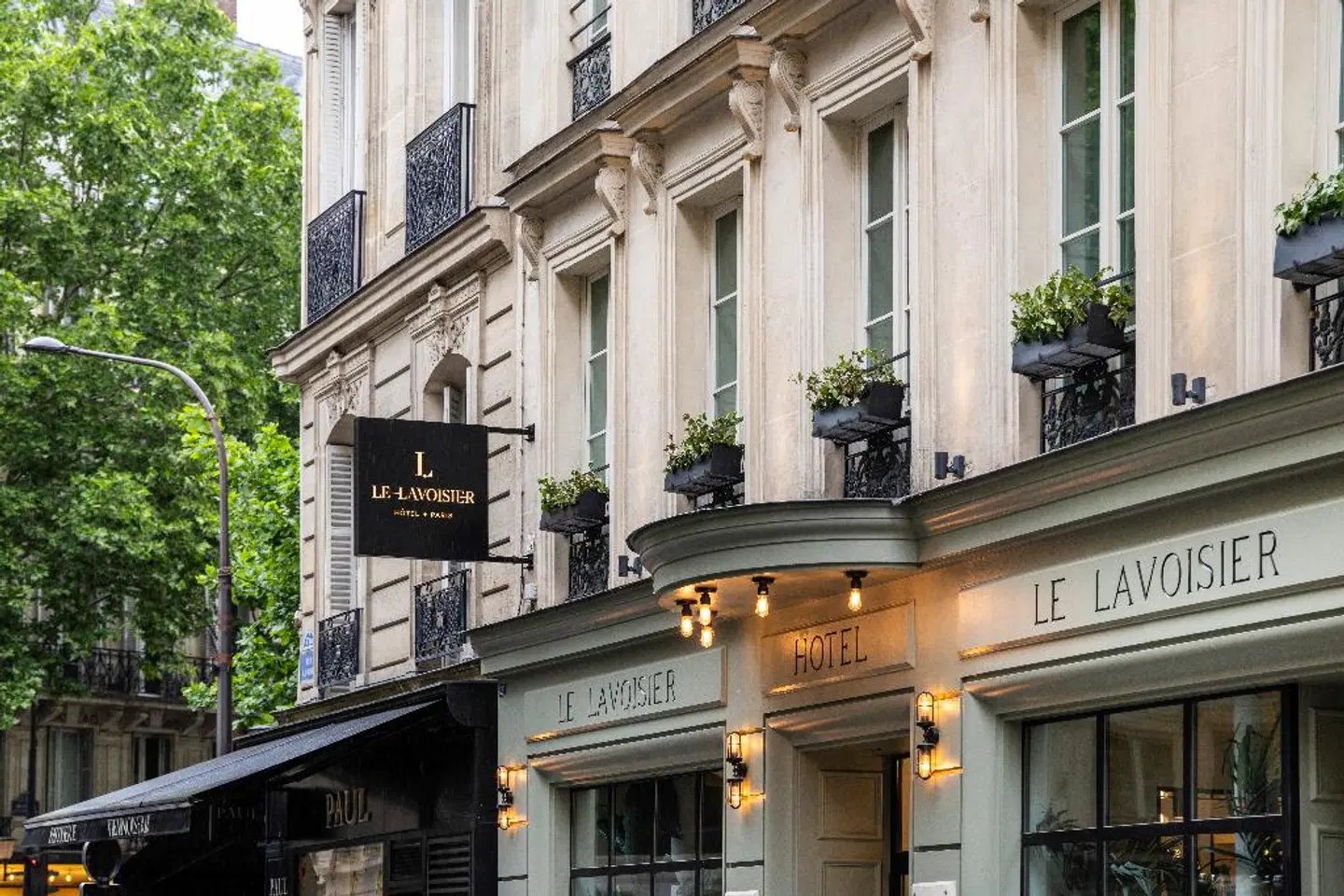 Le Lavoisier EXTERIOR