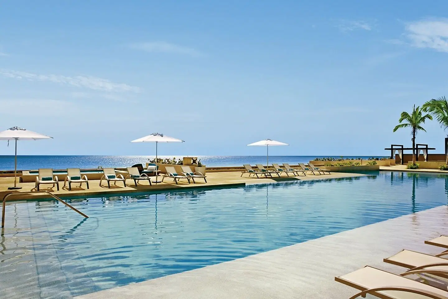 Secrets The Vine Cancun Strand