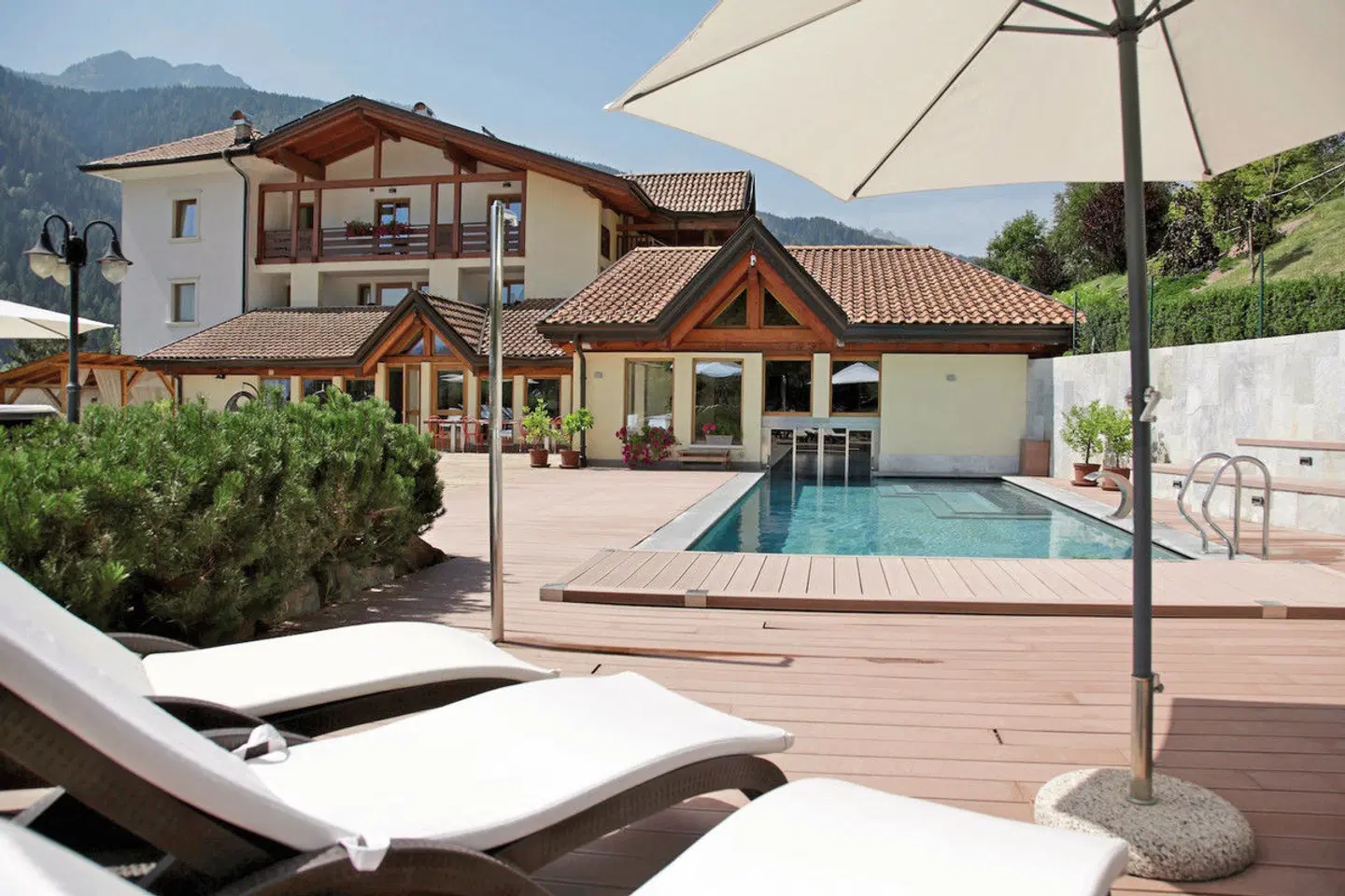 Hotel Salvadori OUTDOOR_POOL