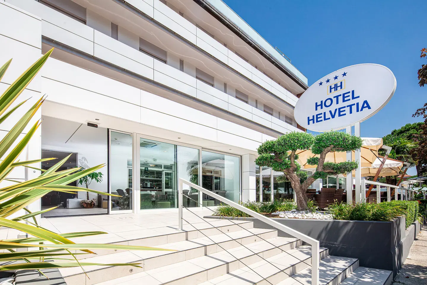 Hotel Helvetia EXTERIOR