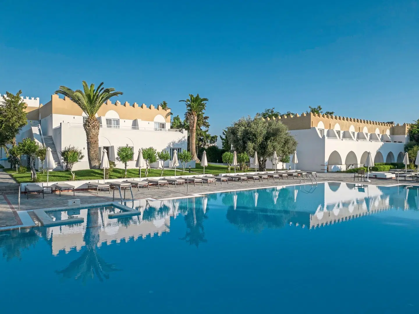 Platanista OUTDOOR_POOL