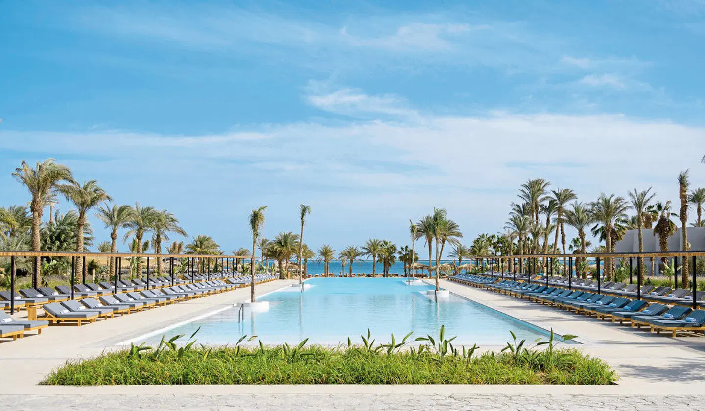 Serry Beach Resort OUTDOOR_POOL