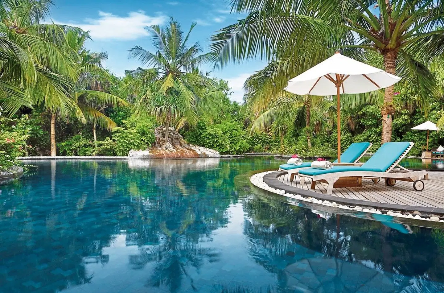 JA Manafaru OUTDOOR_POOL