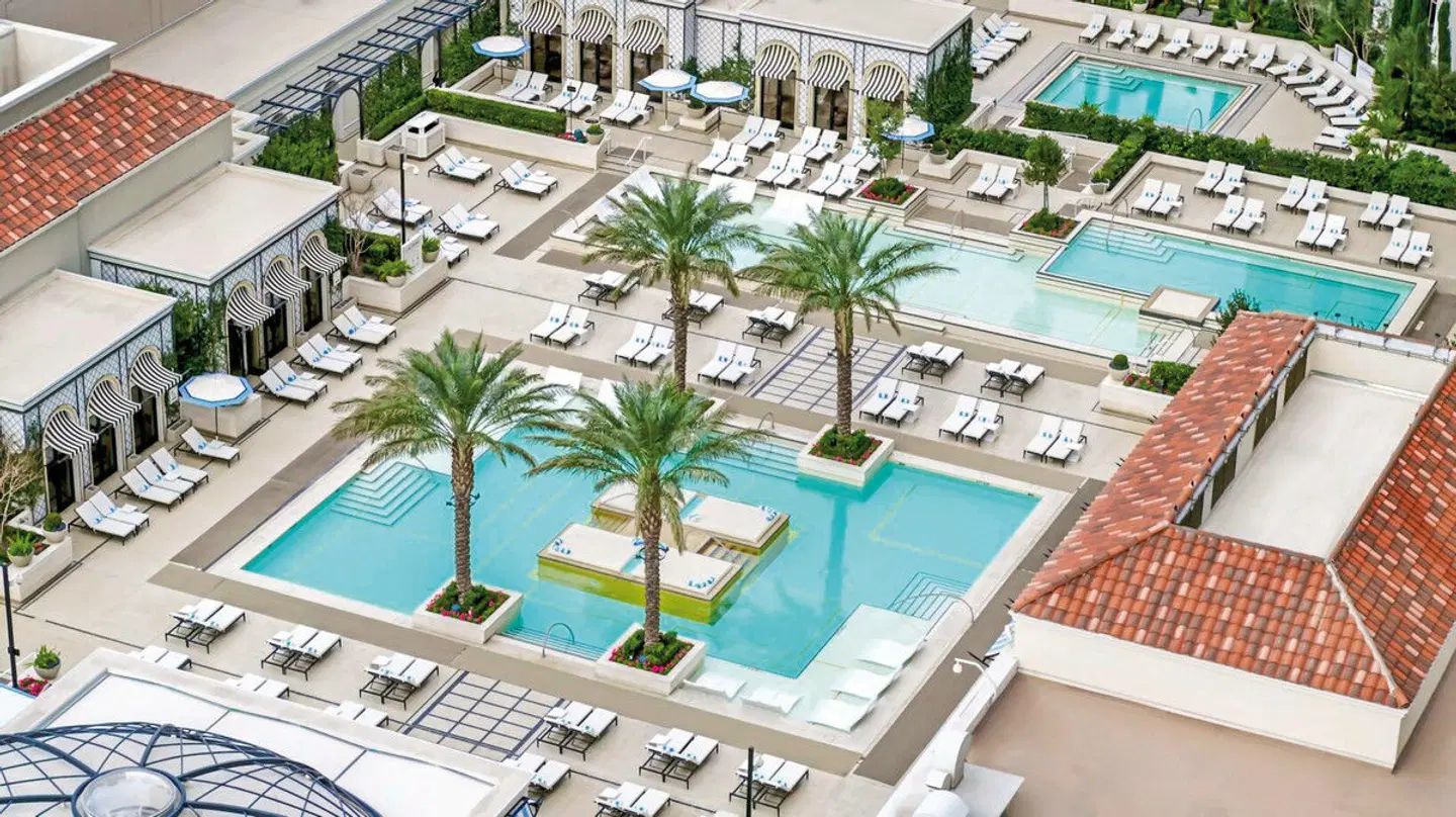 The Venetian OUTDOOR_POOL