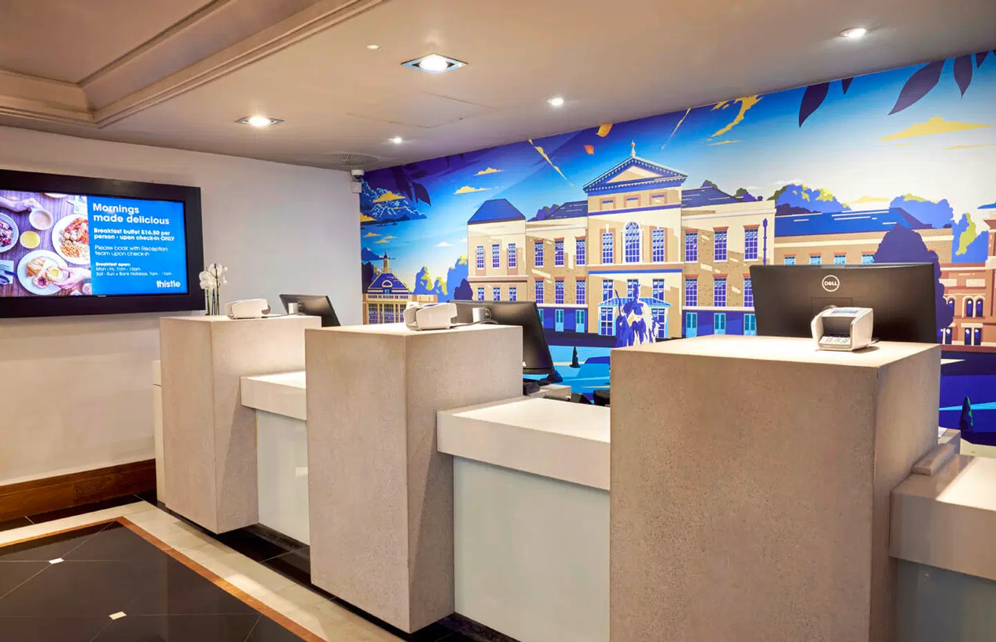 Thistle Kensington Gardens Bar