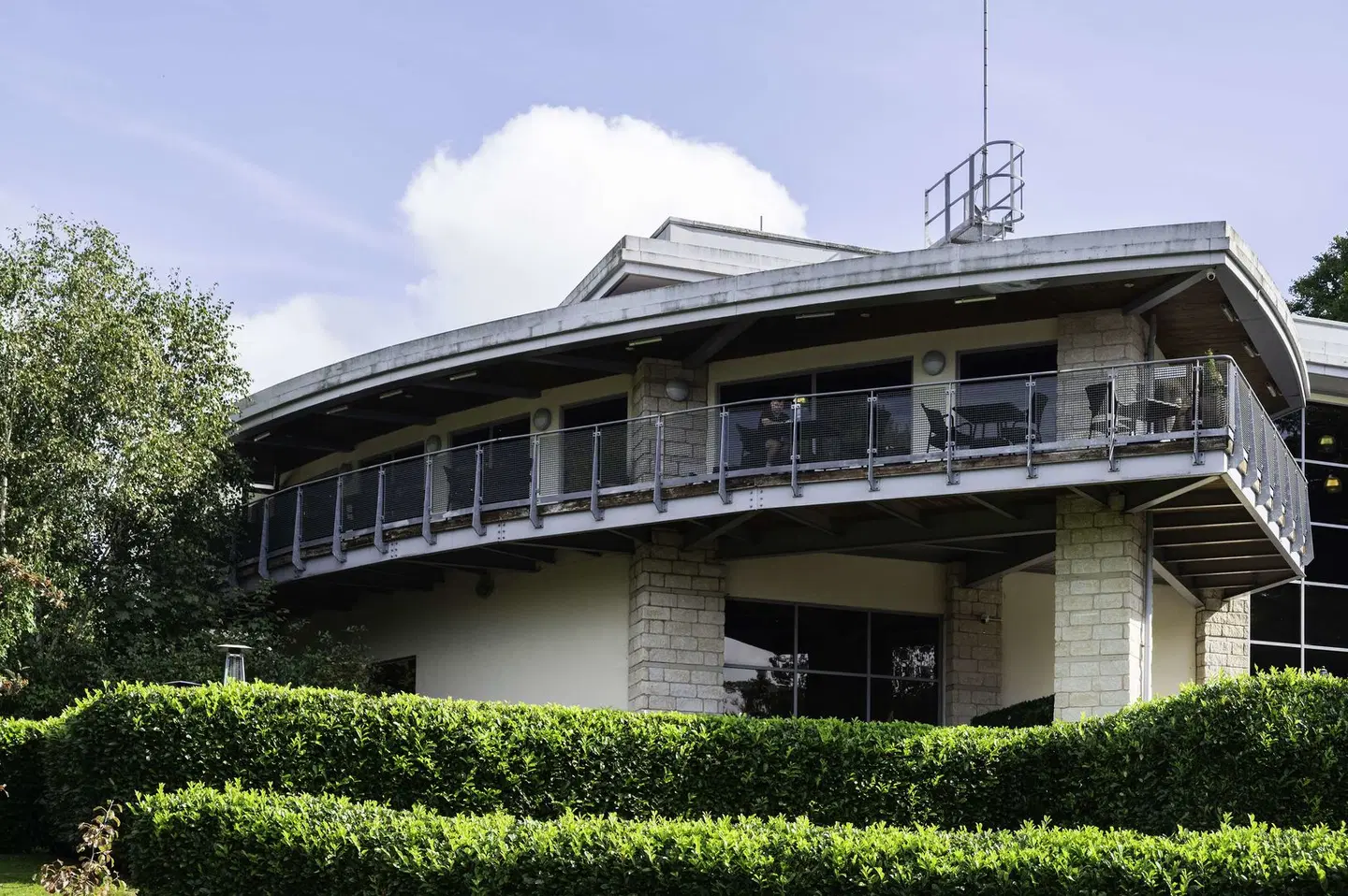 DoubleTree by Hilton Bristol Cadbury House EXTERIOR