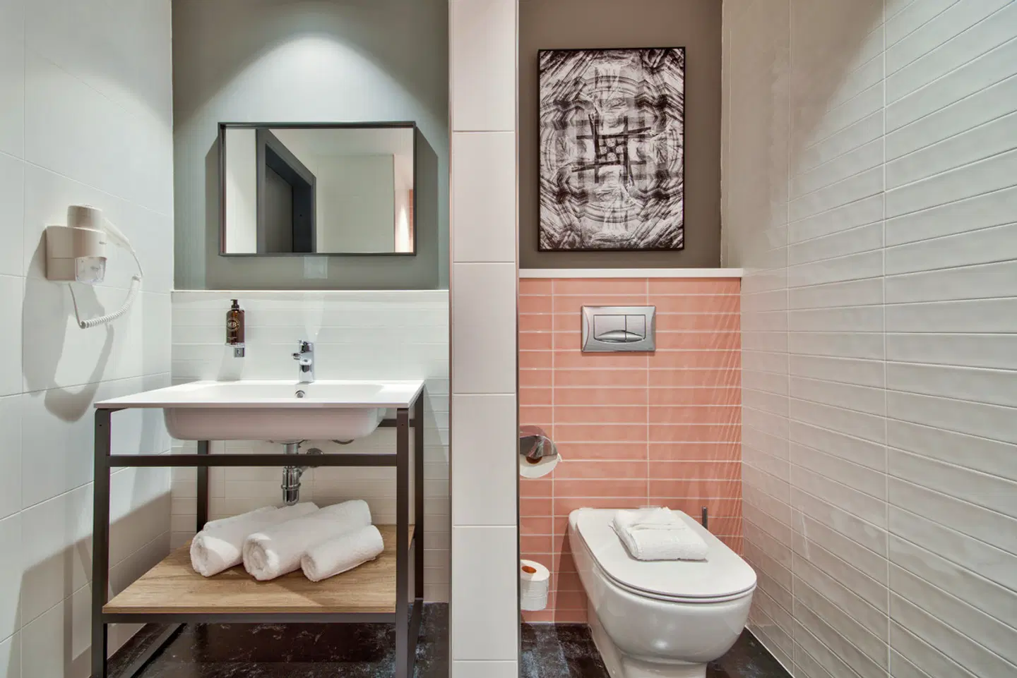 Number 11, St. Julian's Malta-Handwritten Collection Badezimmer