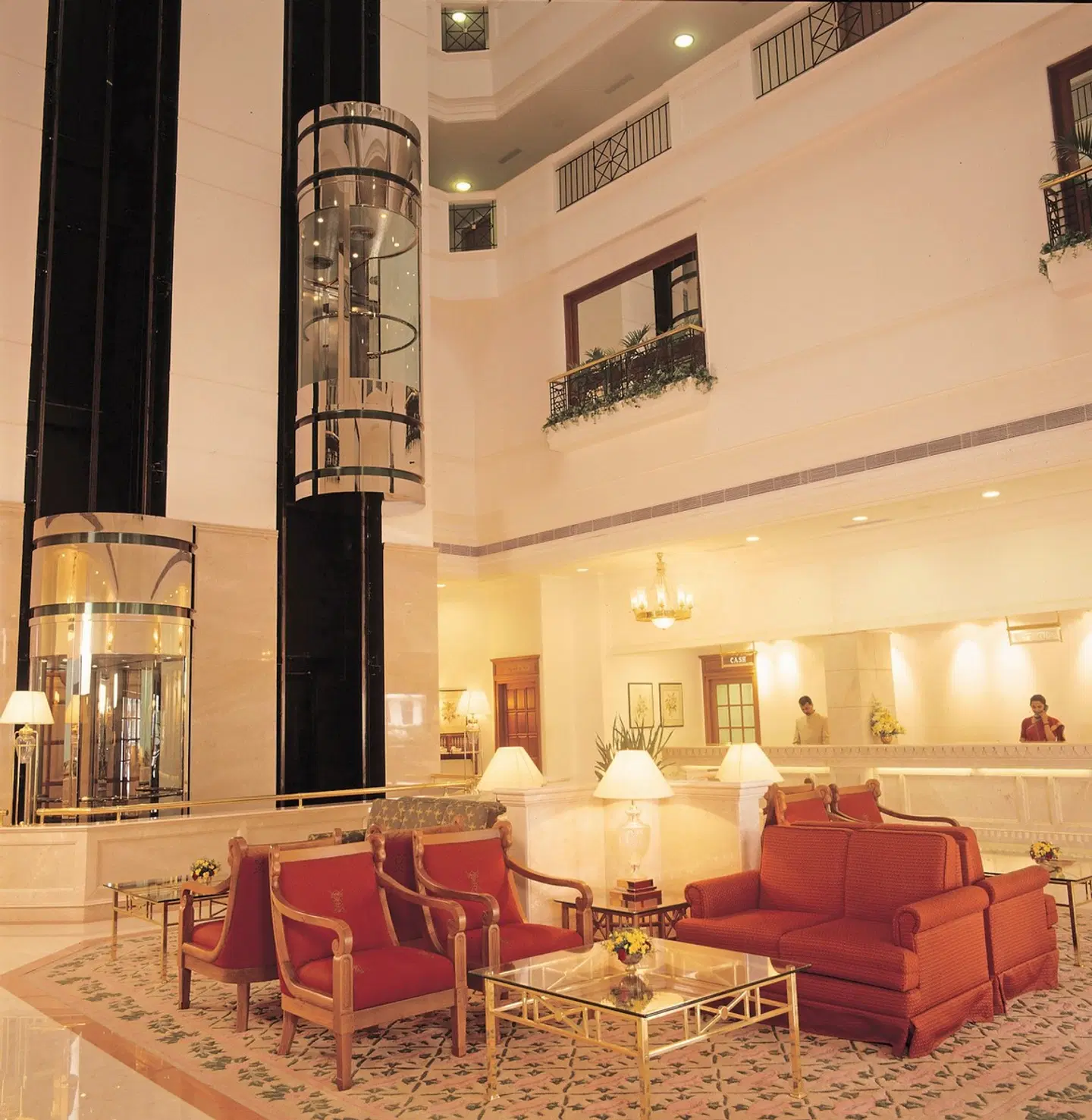 Abad Atrium LOUNGE_LOBBY