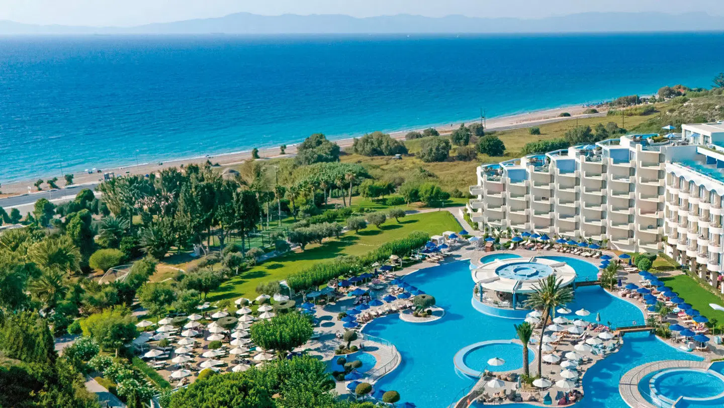 Atrium Platinum EXTERIOR