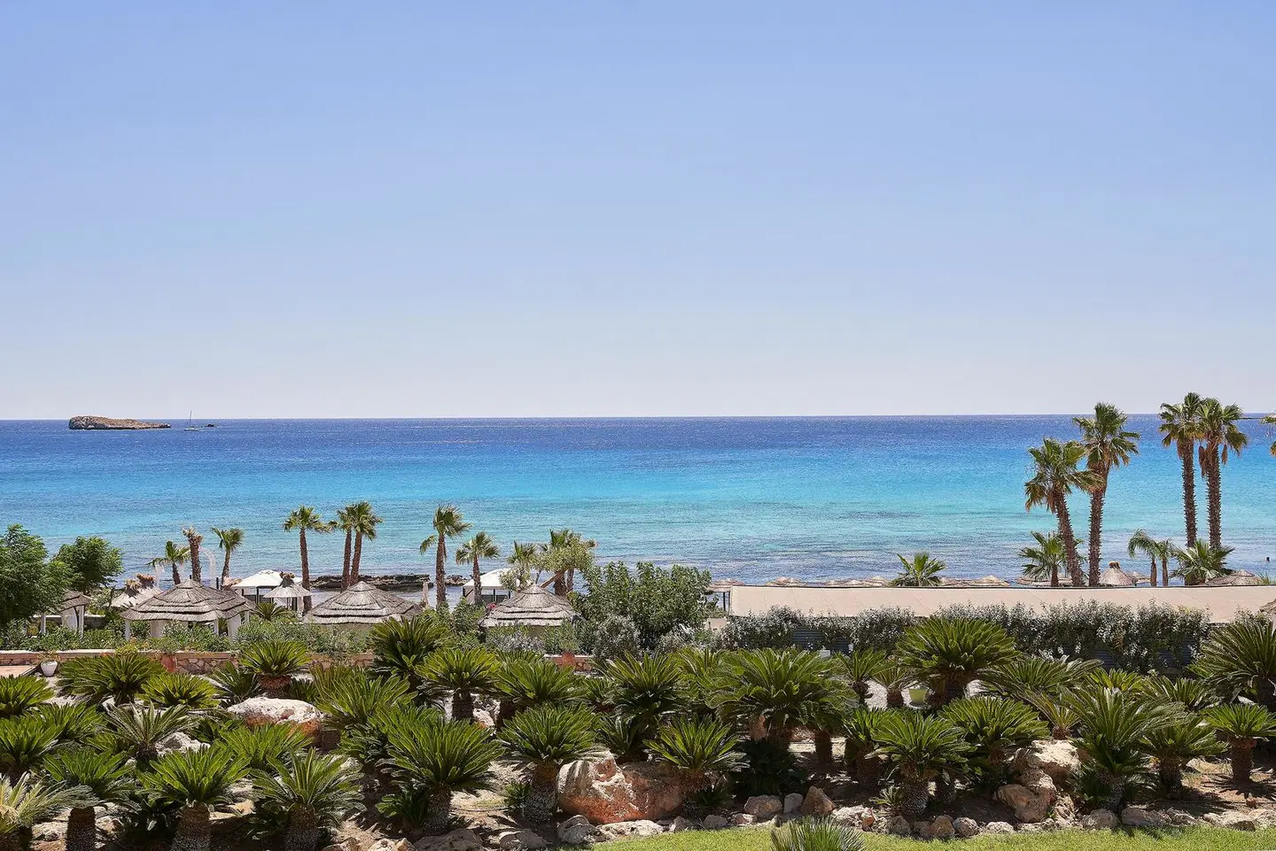 Aquagrand Artistic Luxury Beach Resort Strand