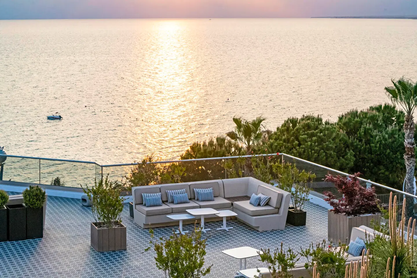 Pomegranate Wellness Spa Hotel EXTERIOR