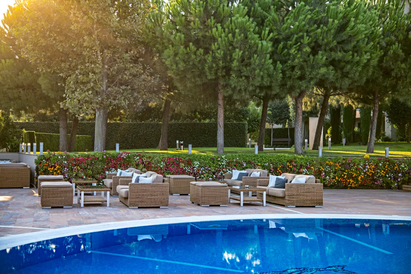 Pomegranate Wellness Spa Hotel OUTDOOR_POOL