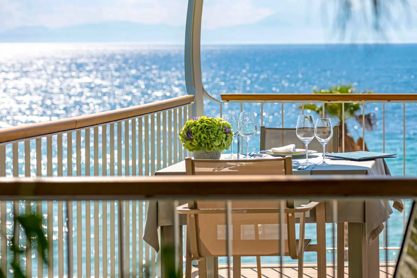 Pomegranate Wellness Spa Hotel Terrasse