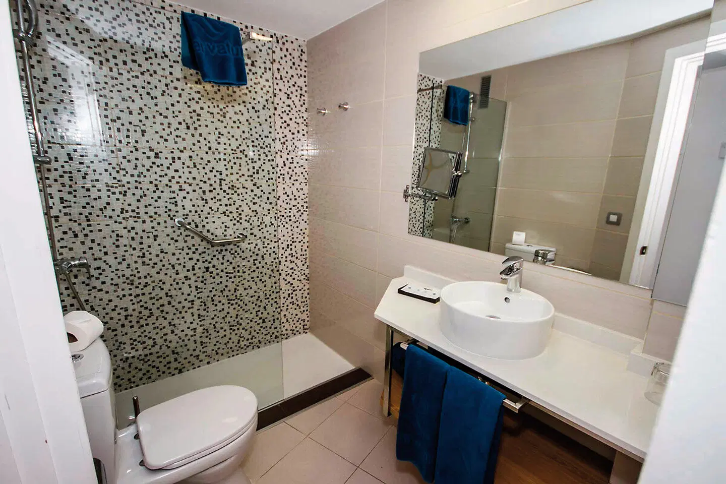 Servatur Waikiki Badezimmer