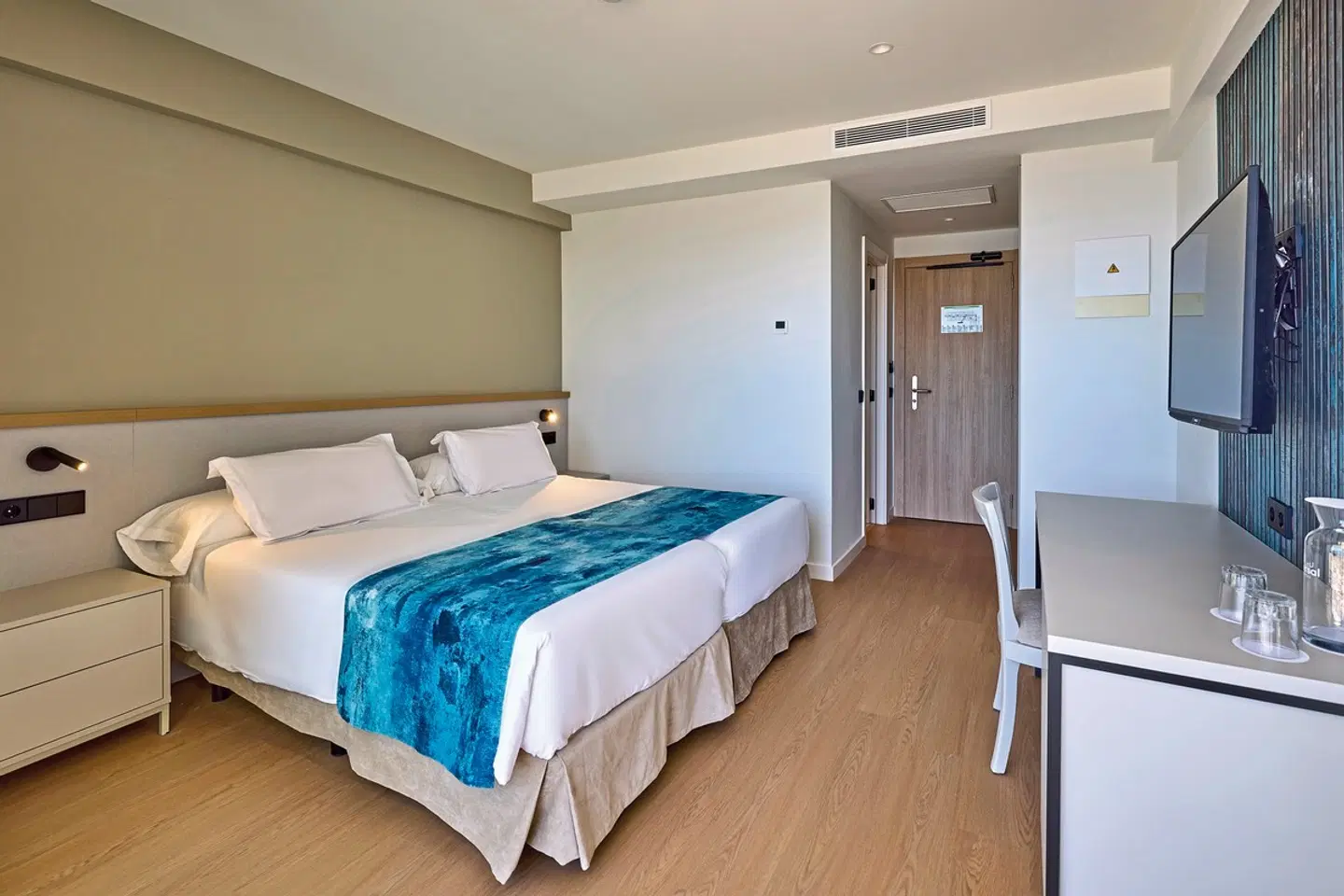 Universal Hotel Romántica ROOM_EXAMPLE