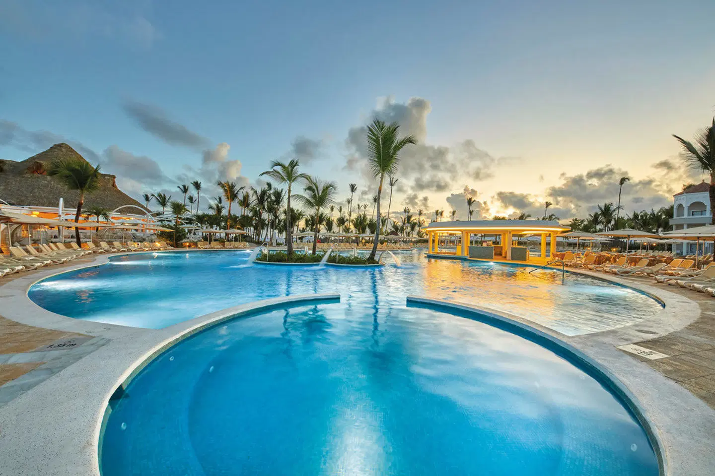 Bahia Principe Escape Ambar OUTDOOR_POOL