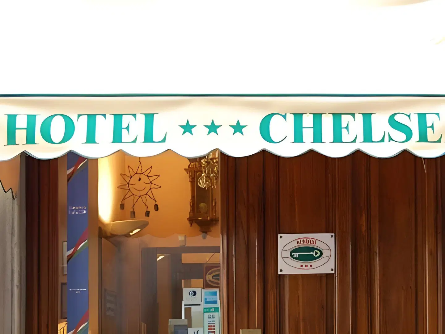 Hotel Chelsea EXTERIOR