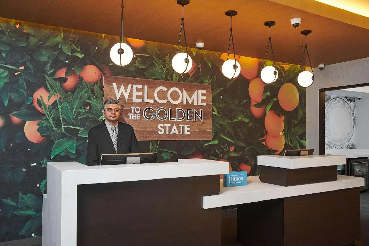 Hampton Inn & Suites Los Angeles/Sherman Oaks LOUNGE_LOBBY