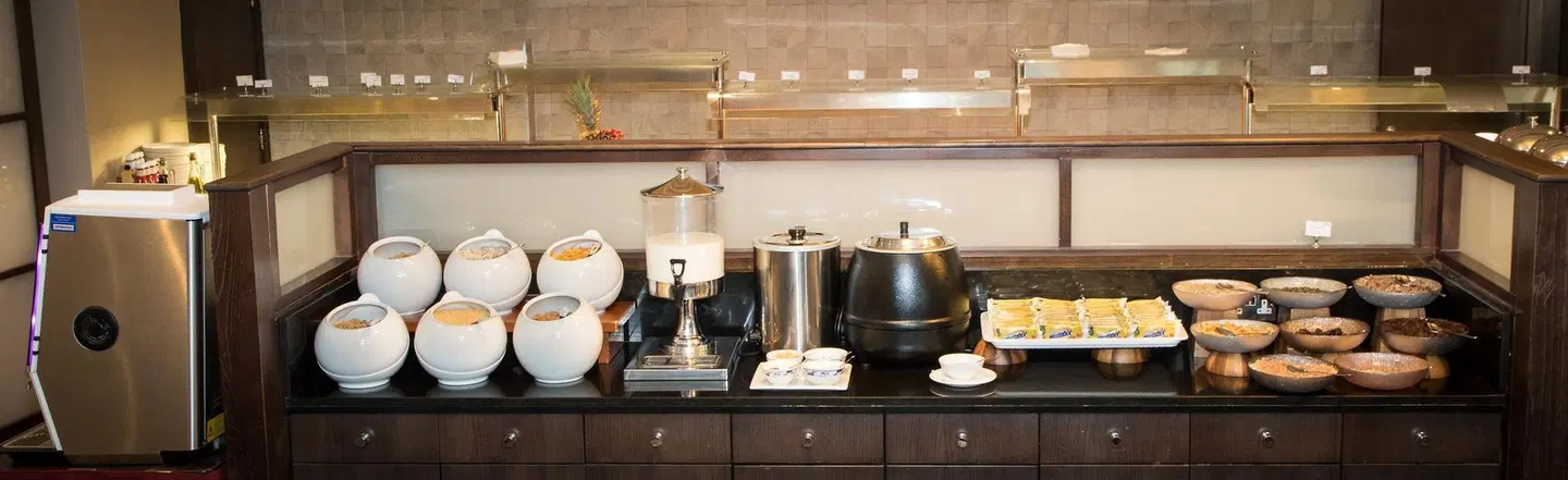 Crowne Plaza London - Gatwick Airport by IHG Restaurant