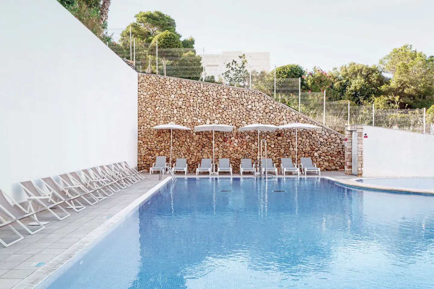 AluaSoul Mallorca Resort OUTDOOR_POOL