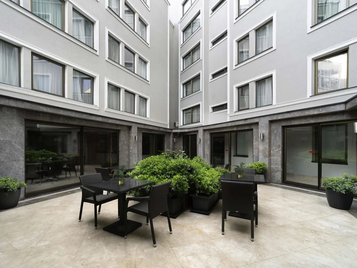 Mercure Istanbul Bomonti EXTERIOR