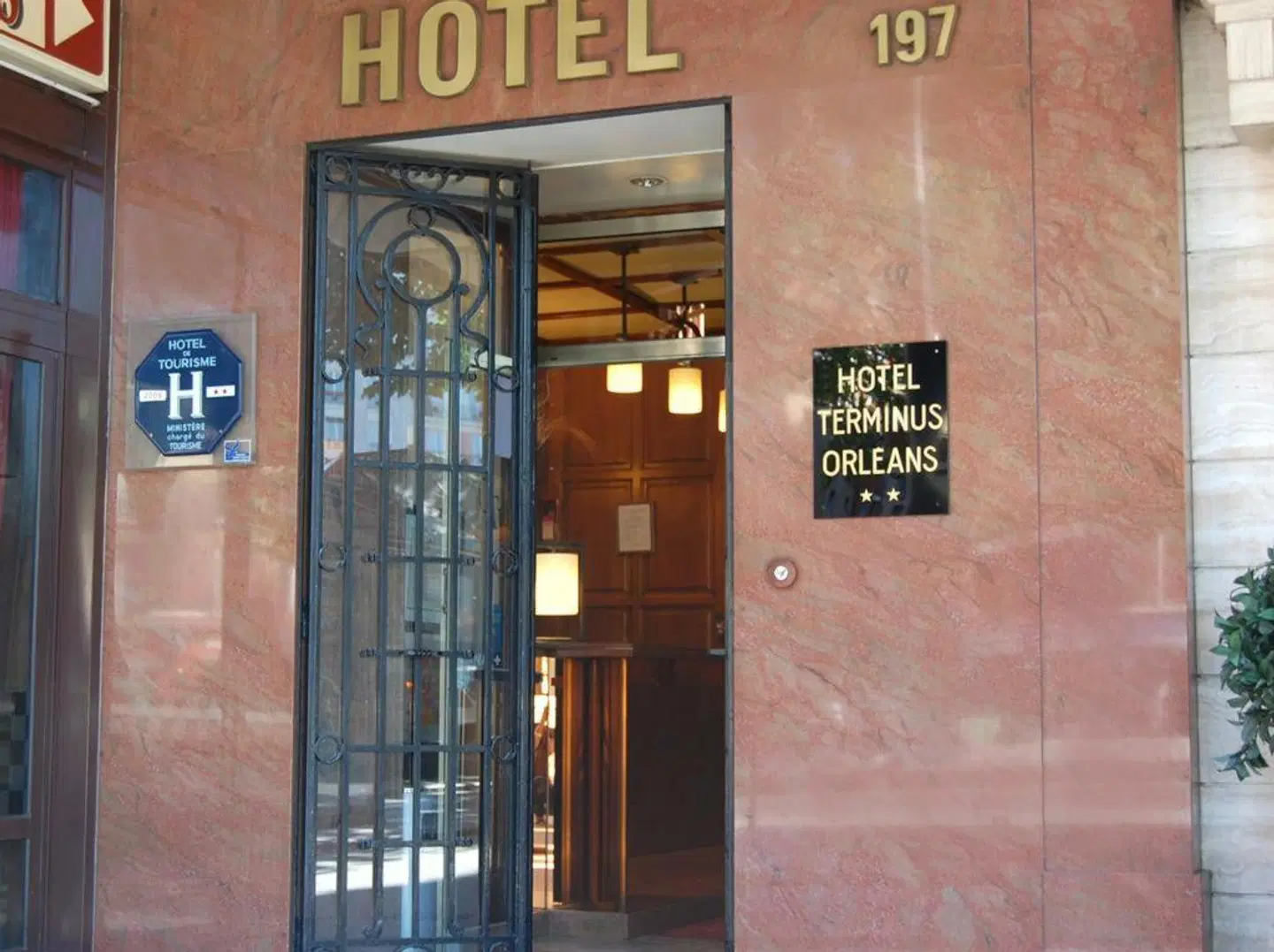 Hotel Terminus Orleans EXTERIOR