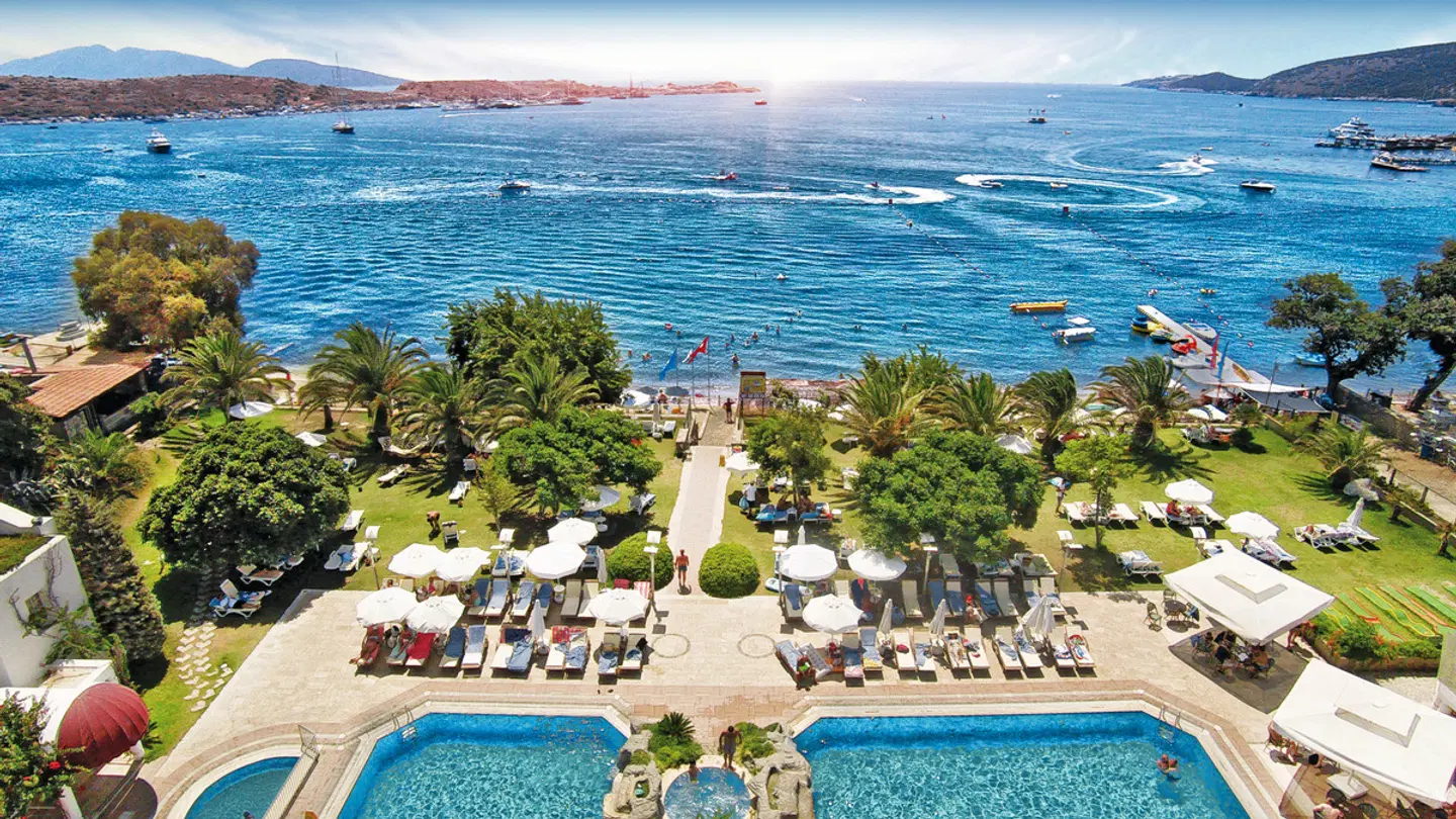 Royal Asarlik Beach OUTDOOR_POOL