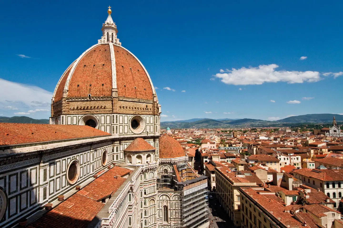 Autotour von Südtirol über die Toskana zum Gardasee Terrasse