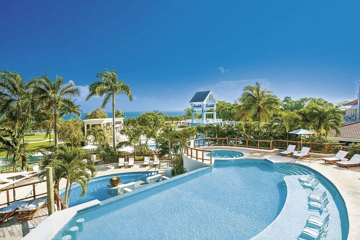 Sandals Ochi OUTDOOR_POOL
