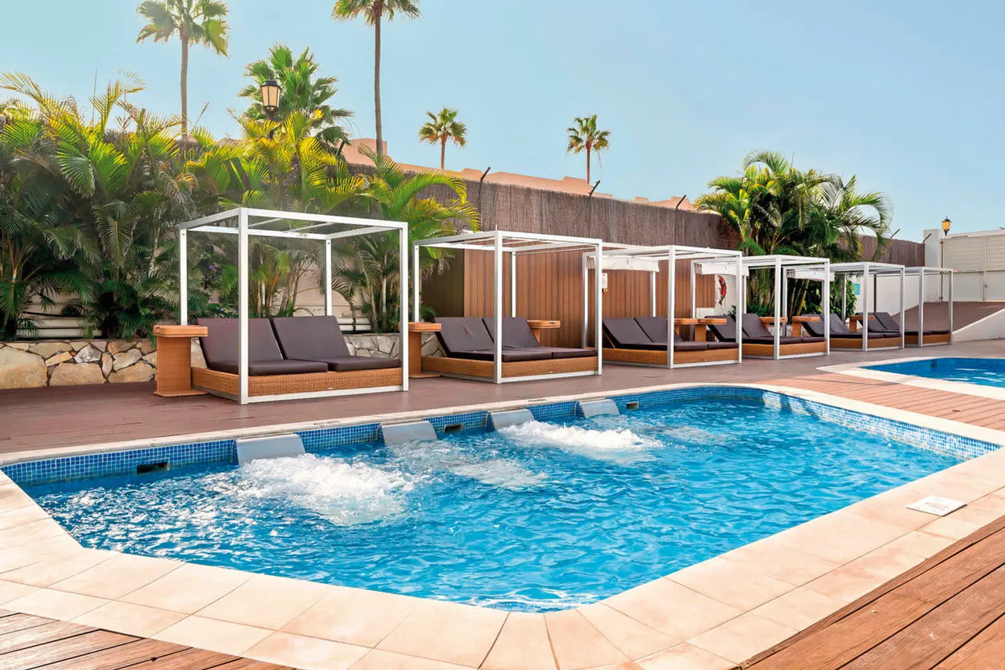 Alua Suites Fuerteventura OUTDOOR_POOL