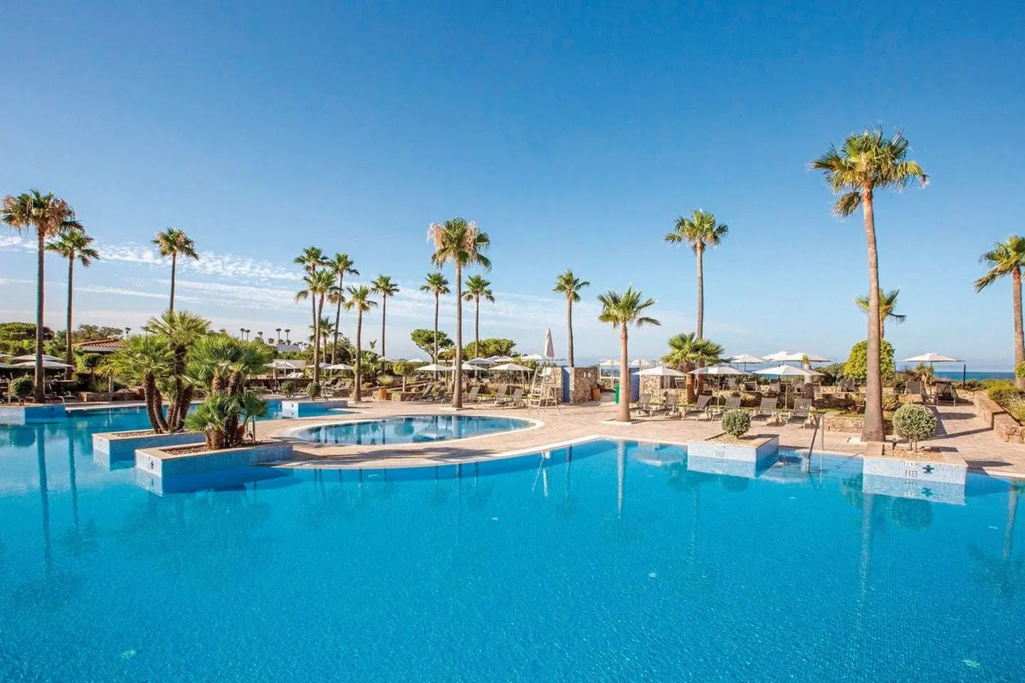 Hipotels Barrosa Palace OUTDOOR_POOL