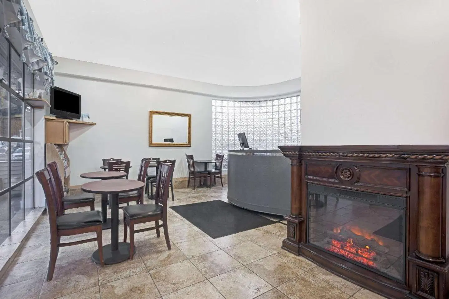 Days Inn by Wyndham Seattle North of Downtown ROOM_EXAMPLE