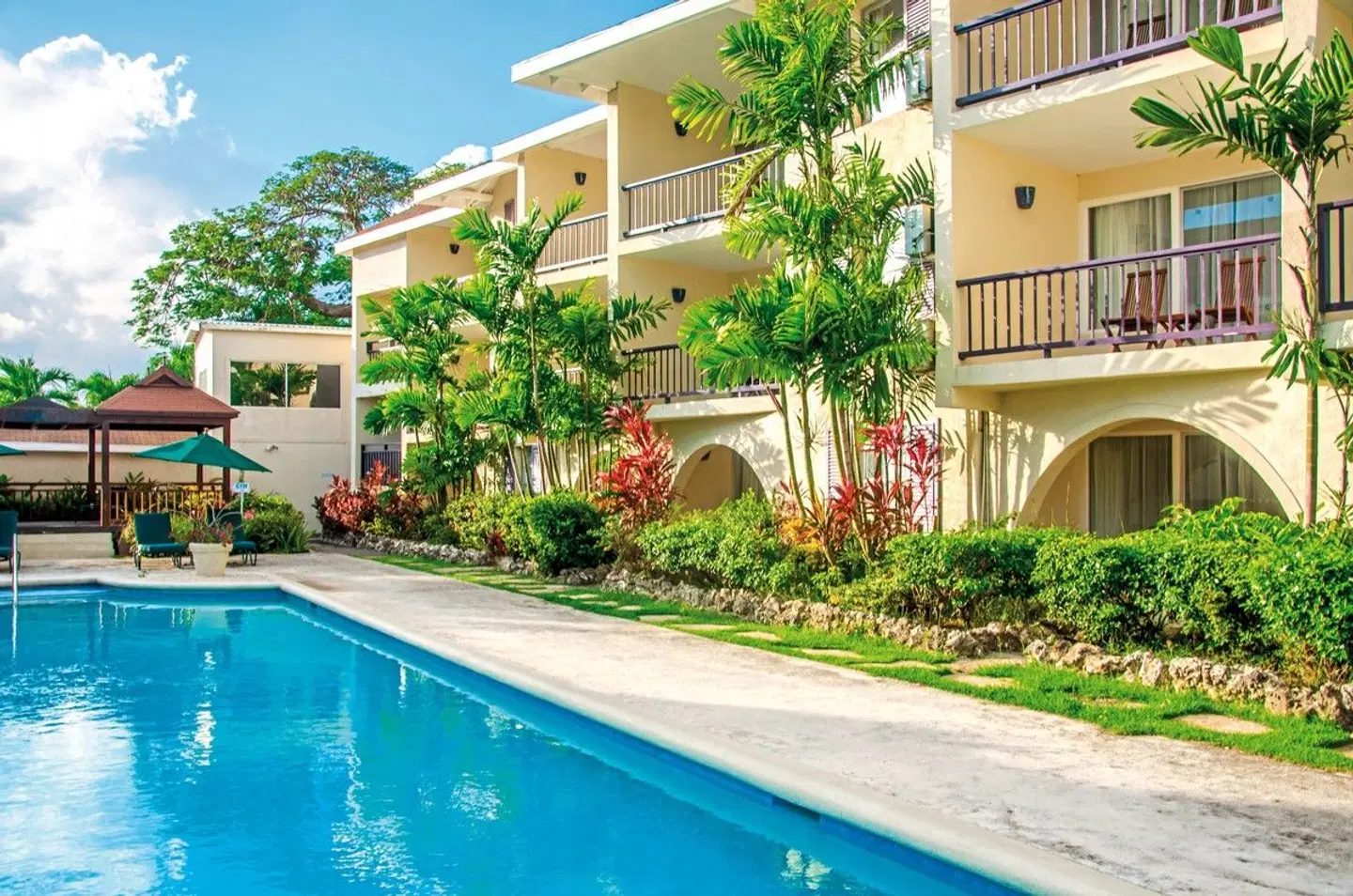 Infinity on the Beach EXTERIOR