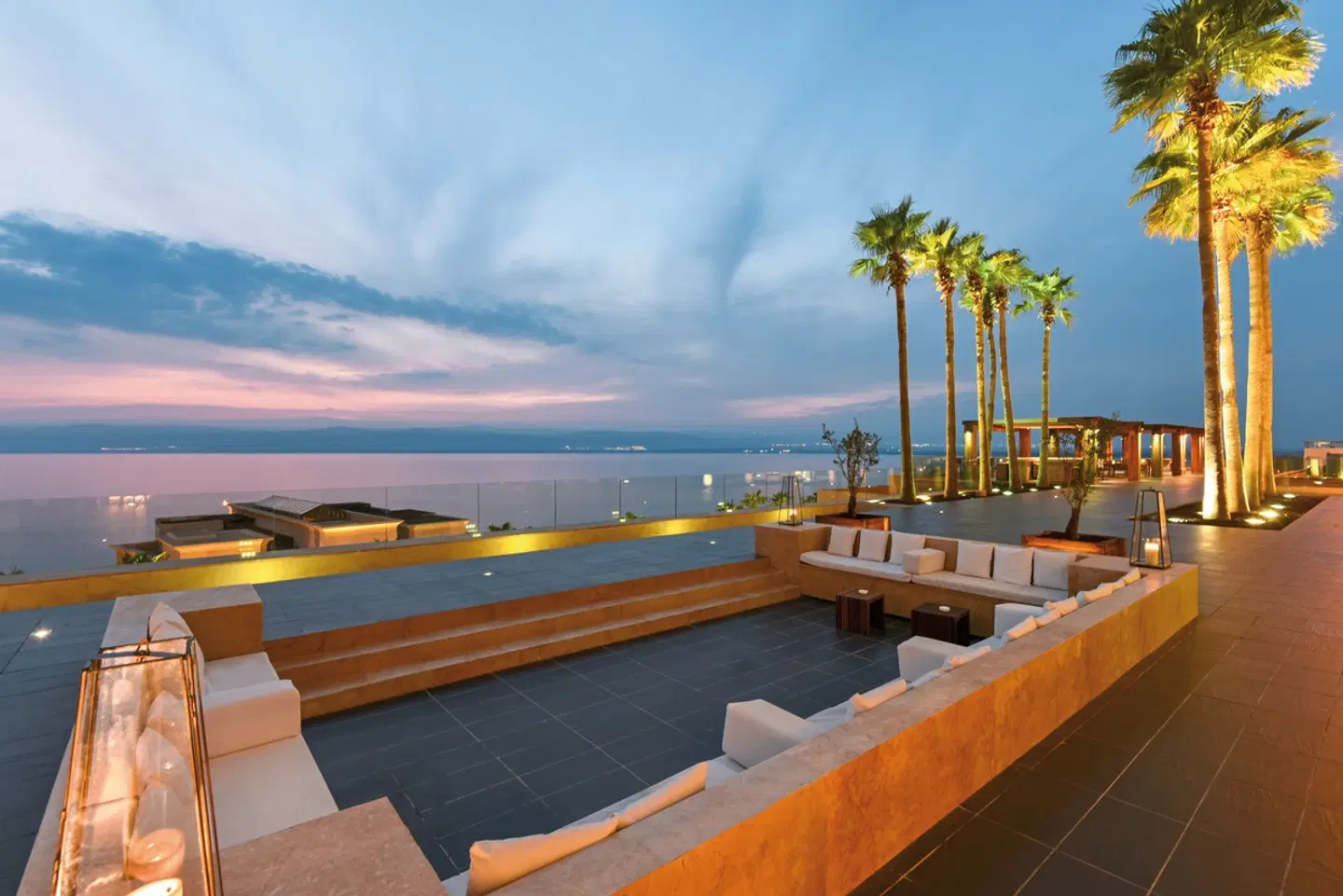 Kempinski Hotel Ishtar Dead Sea Terrasse