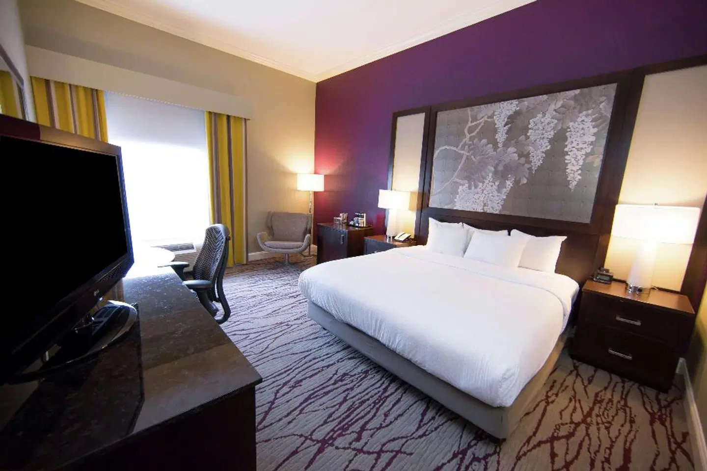 DoubleTree by Hilton Hotel Savannah Historic District ROOM_EXAMPLE