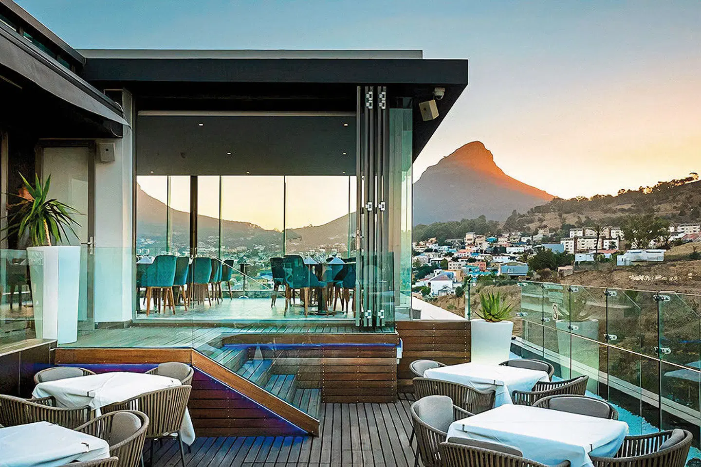 The Capital Mirage Terrasse