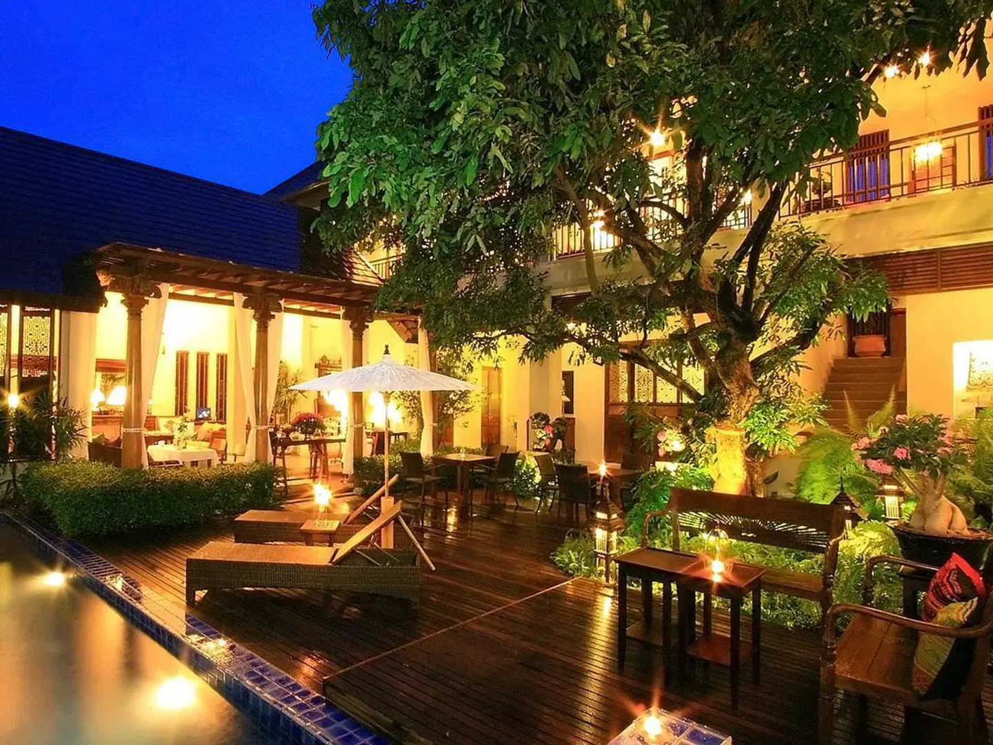 Baan Klang Wiang Boutique Hotel Chiang Mai Terrasse