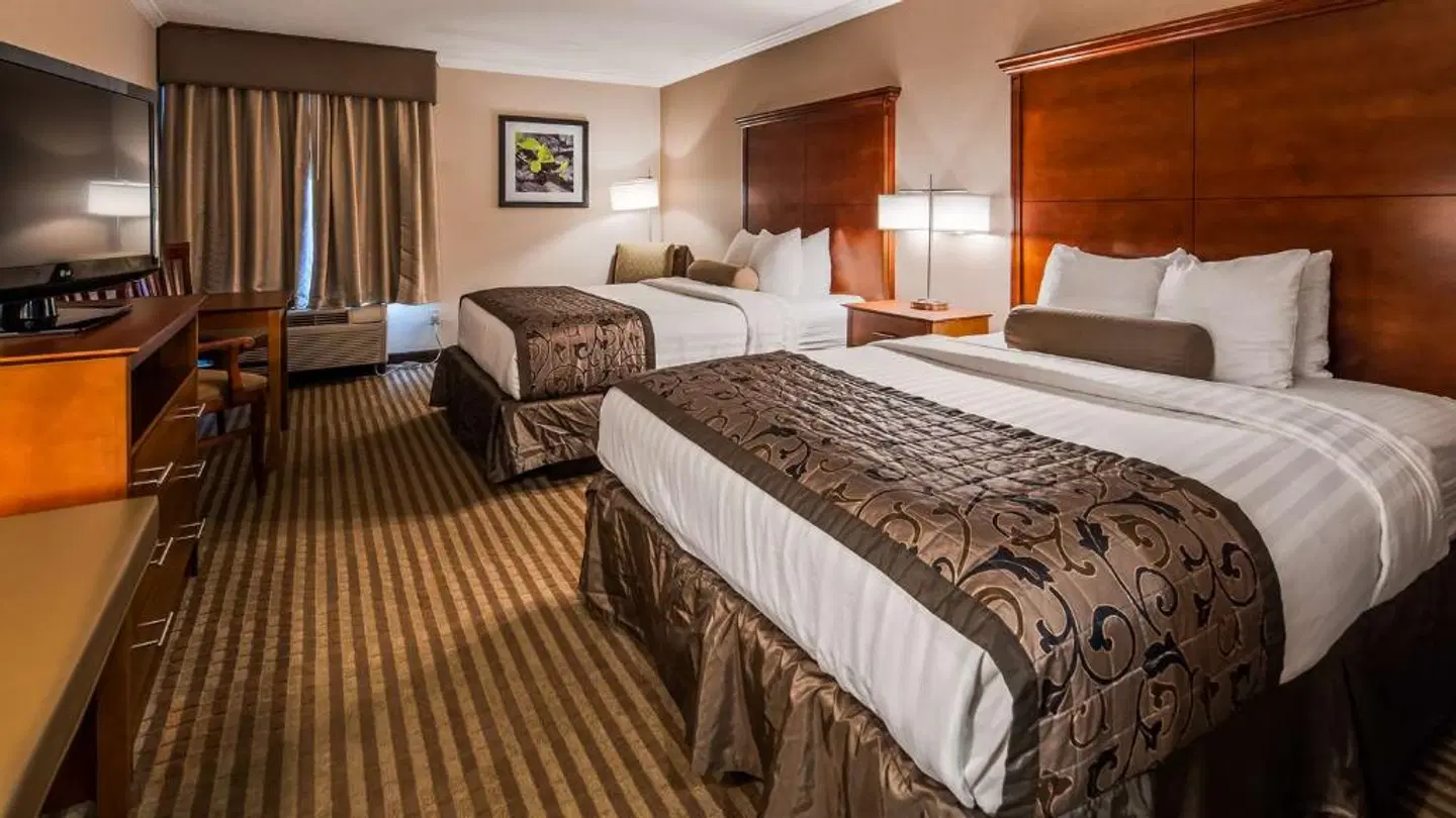 Best Western PLUS Liverpool Grace Inn and Suites ROOM_EXAMPLE