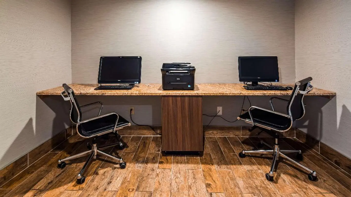 Best Western PLUS Liverpool Grace Inn and Suites ROOM_EXAMPLE